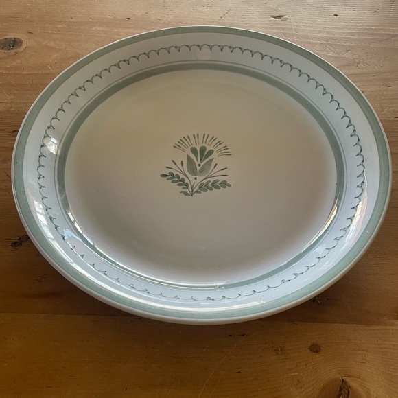 Green Thistle Round Platter - Picture 2 of 10